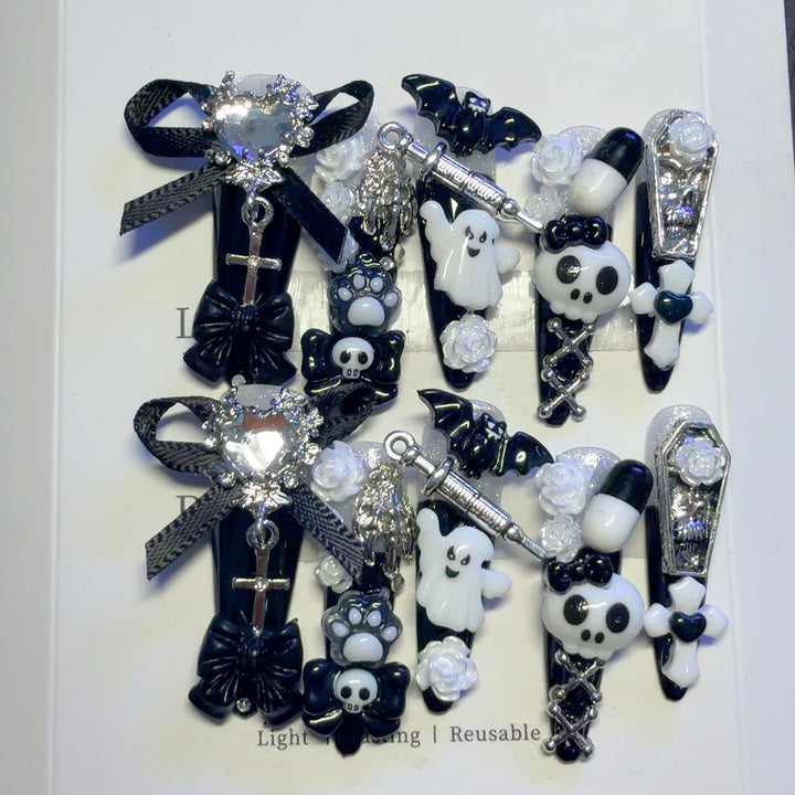 Gothic-Inspired Decorative Hair Clips