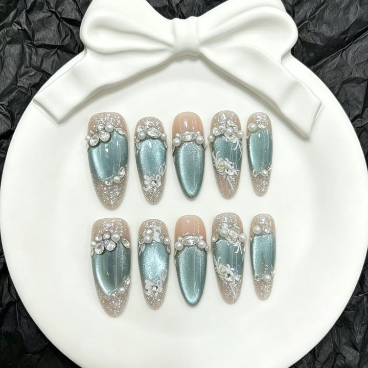 3D Decorative Press-On Nail Art Set