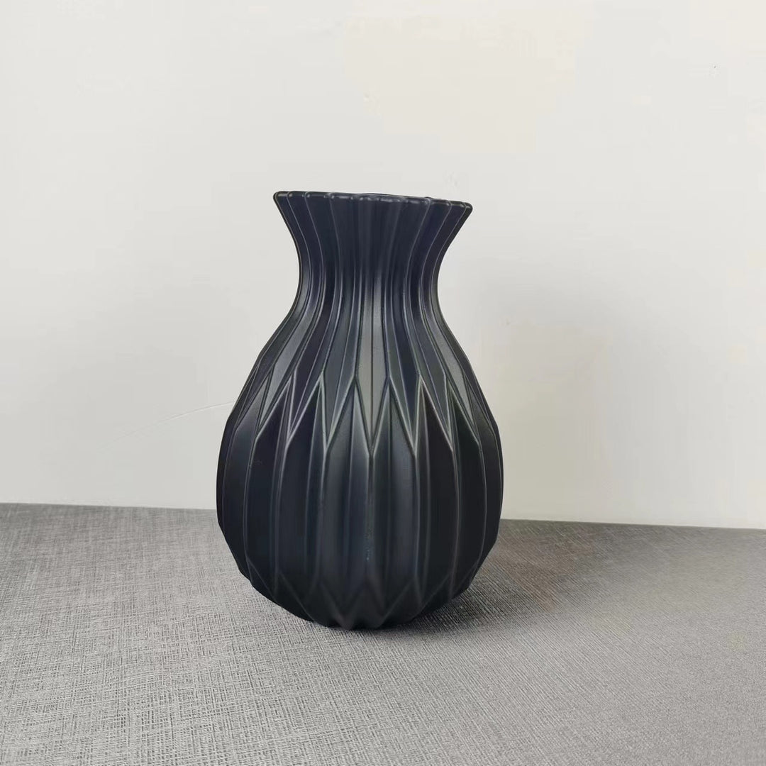 Modern Decorative Textured Vase Kalsten