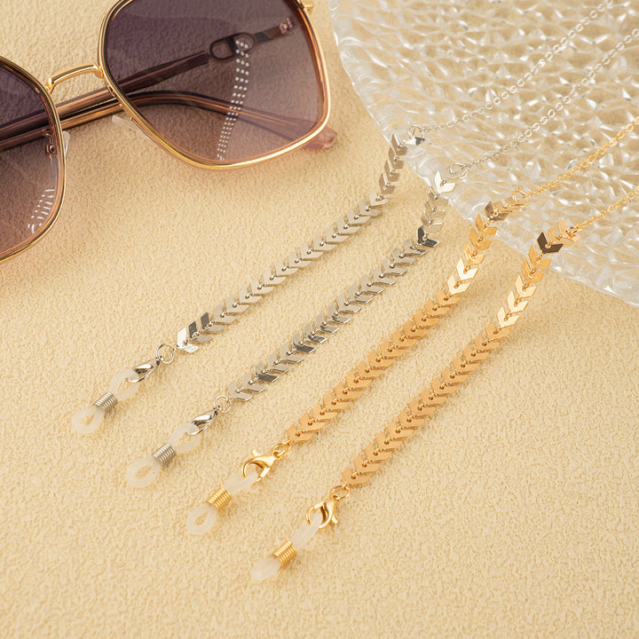 Modern Chain Eyewear Holder Kalsten