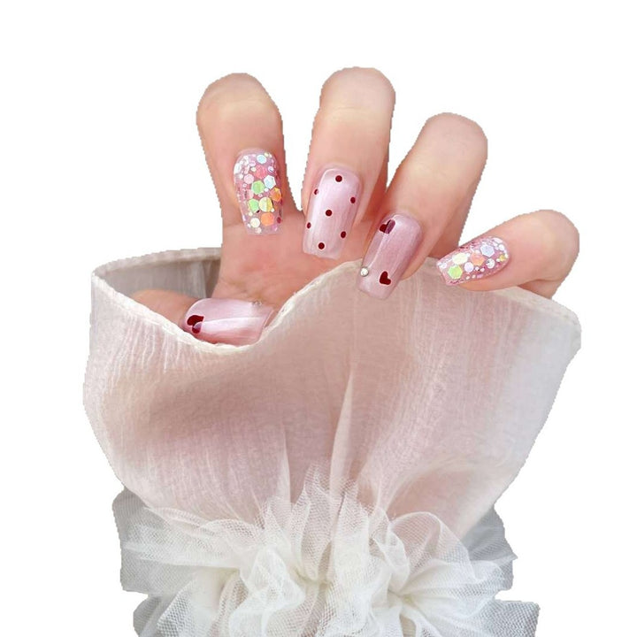 Artistic Press-On Nail Art Set with Heart and Glitter Design