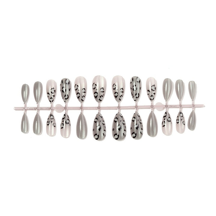 Nail art set with fashionable leopard patterns and elegant shades of gray Kalsten