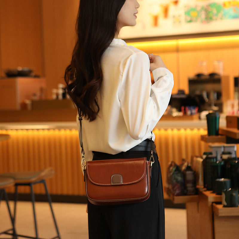 Elegant Leather Crossbody Bag  1791995269