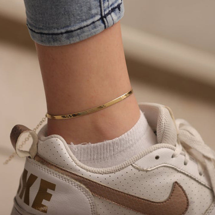 Sleek Adjustable Gold Hoops Necklace Kalsten