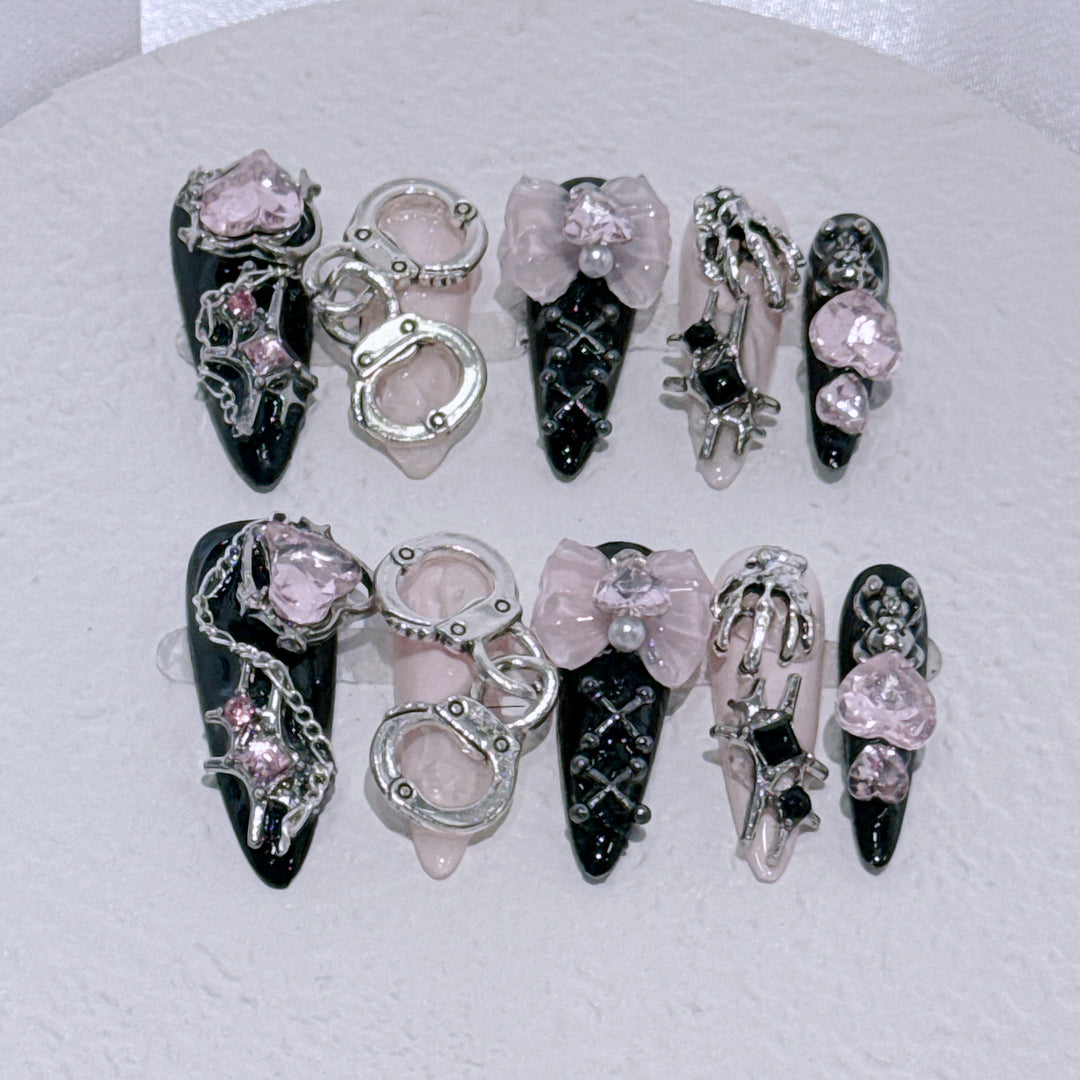 Glamorous Nail Art Extensions