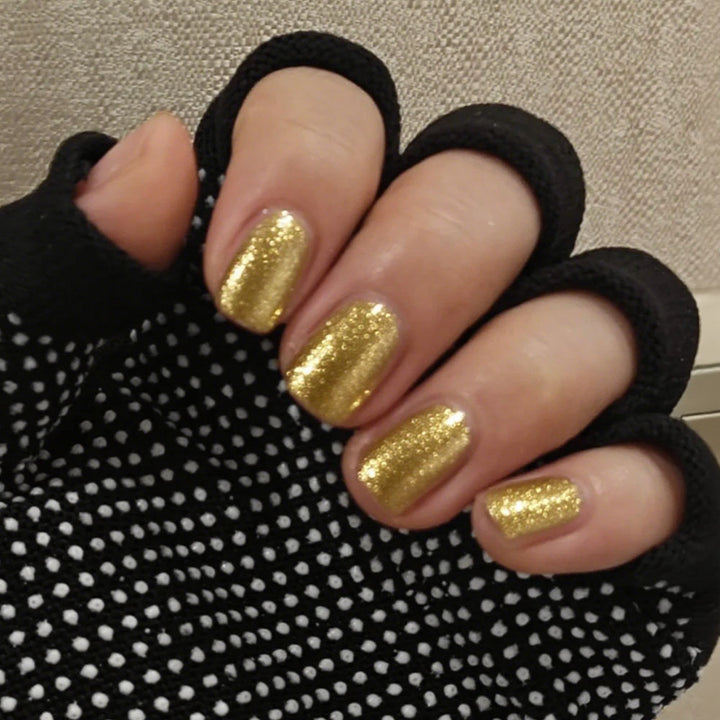 Glittering Artificial Nails In Elegant Square Design Kalsten