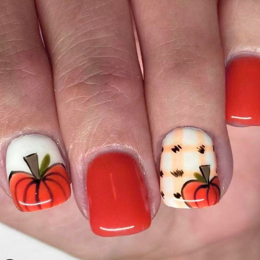 Festive Autumn-Themed Nail Art Kalsten
