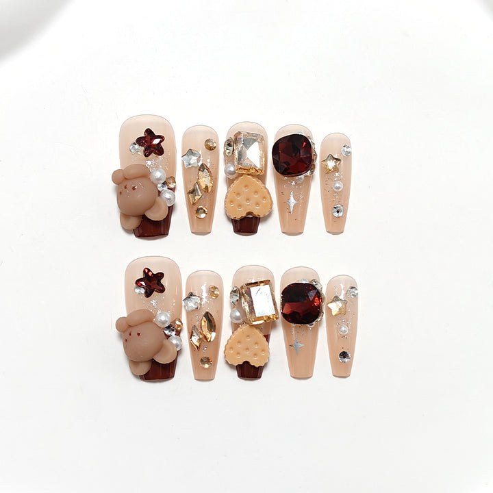 Artificial nails with playful Christmas design Kalsten