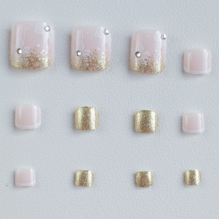 Elegant Floral Gel Nail Art
