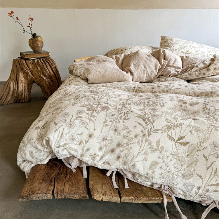 Light cotton gauze bedding set with floral pattern and ties