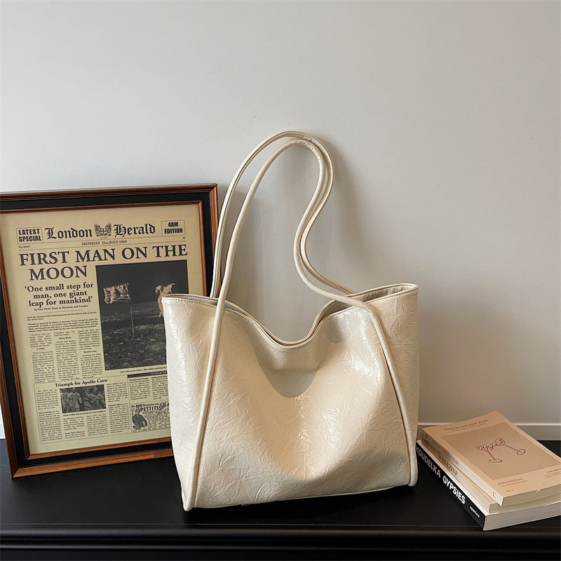 Versatile Soft-Finish Tote Kalsten