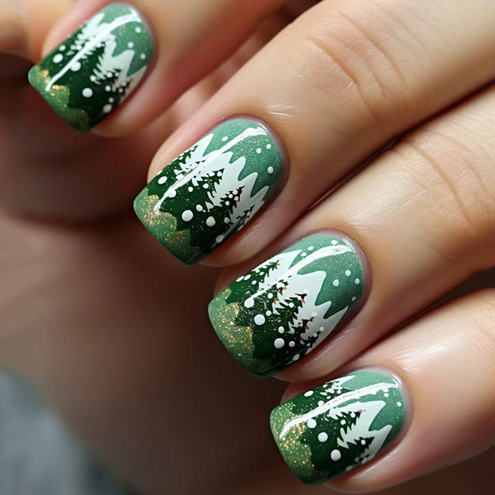 Artificial nails with winter-themed Christmas tree design Kalsten
