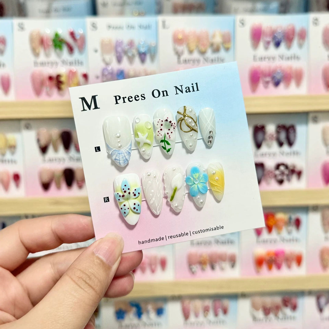 Artistic Floral Design Press-On Nail Set  1791772929
