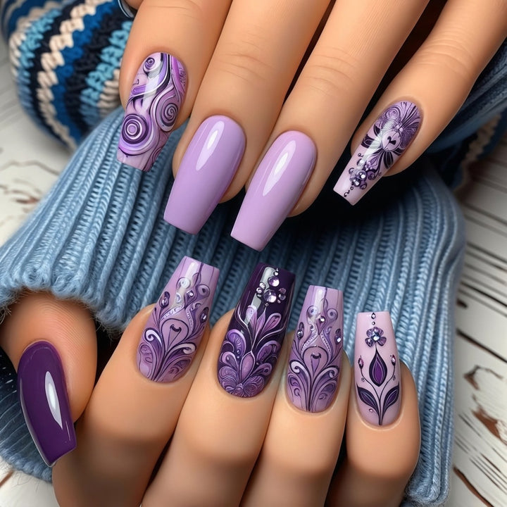 Artificial nails with intricate purple pattern Kalsten