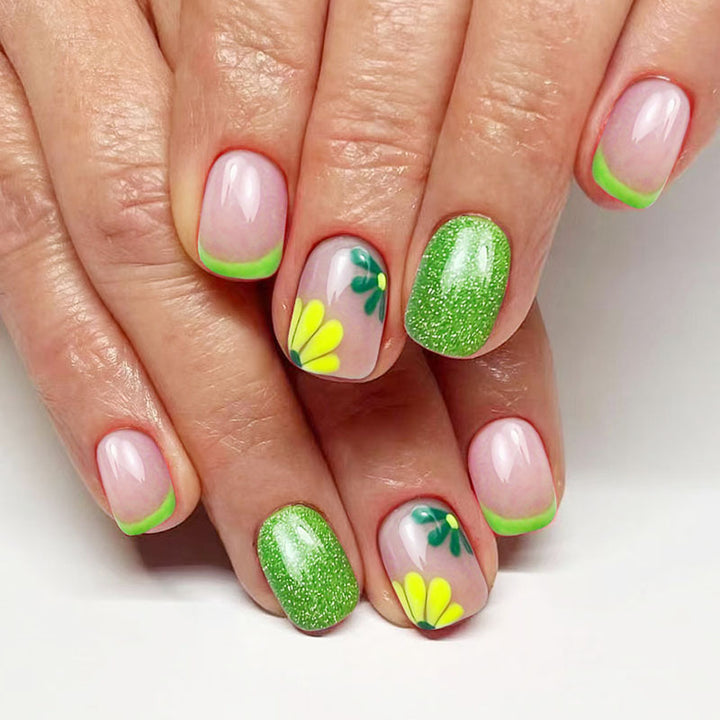 Floral Design Nail Art