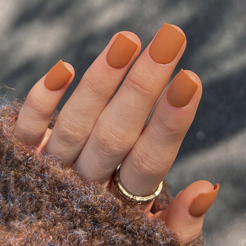 Artificial nail art with matte finish Kalsten