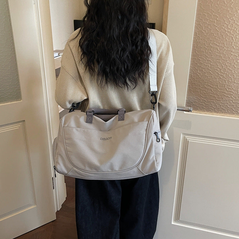 Spacious Weekend Duffle Kalsten