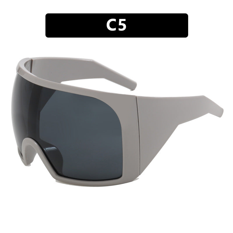 Ladies sporty sunglasses with aerodynamic design Kalsten