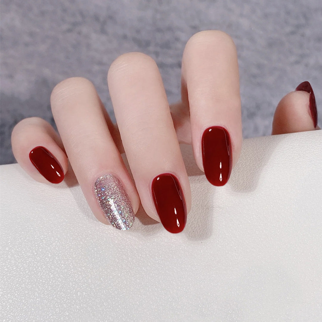 Glamorous Press-On Nail Set with Sparkling Accent Kalsten