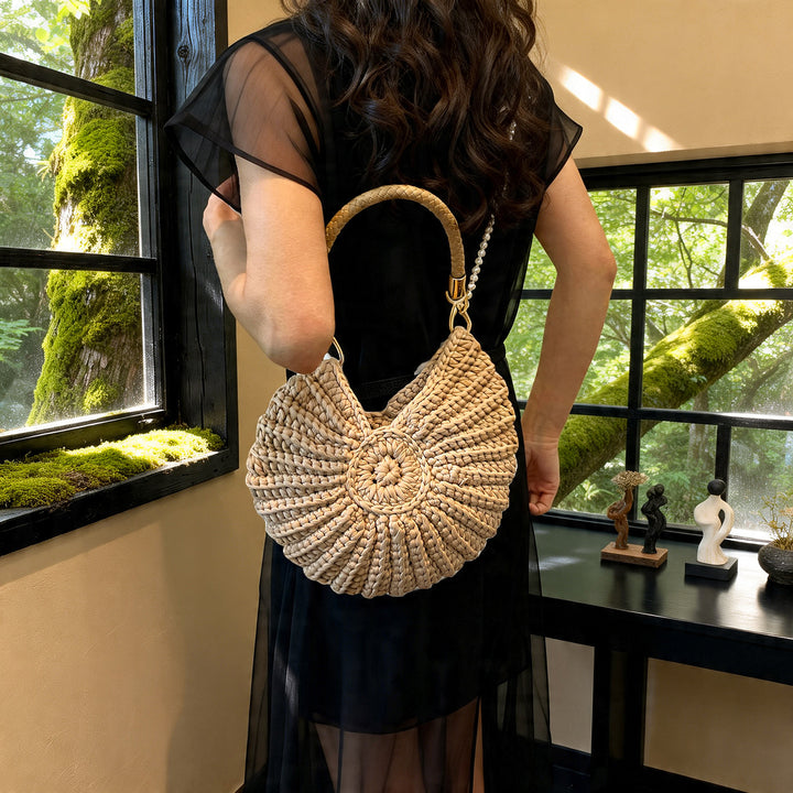 Handmade Crossbody Bag in Shell Design Kalsten