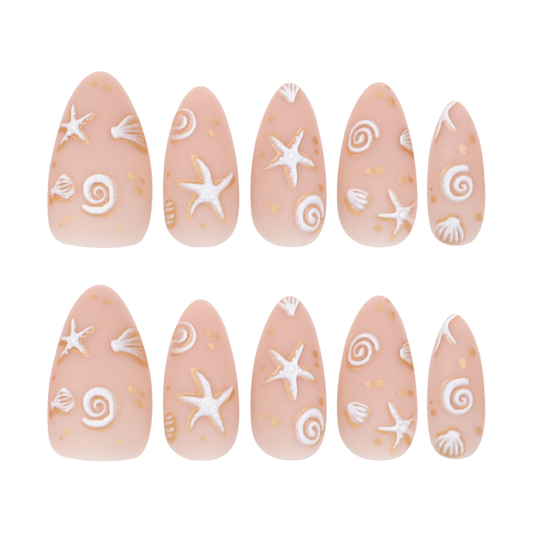 Artful nail design with maritime motifs Kalsten