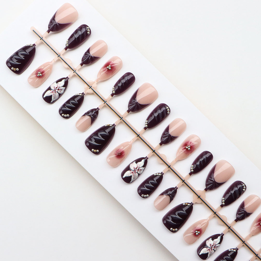 Artistic Floral Press-On Nail Set
