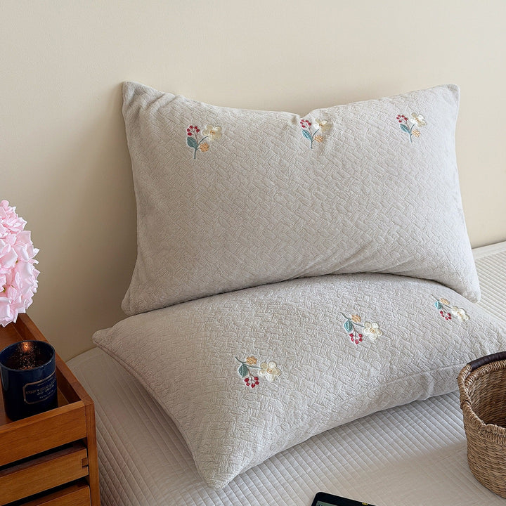Quilted Pillowcase Set