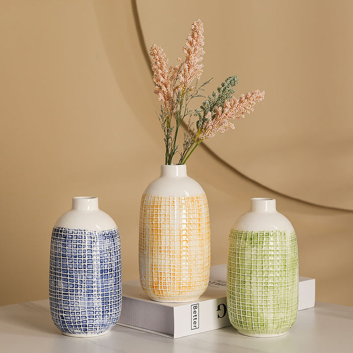 Stylish ceramic vase Kalsten