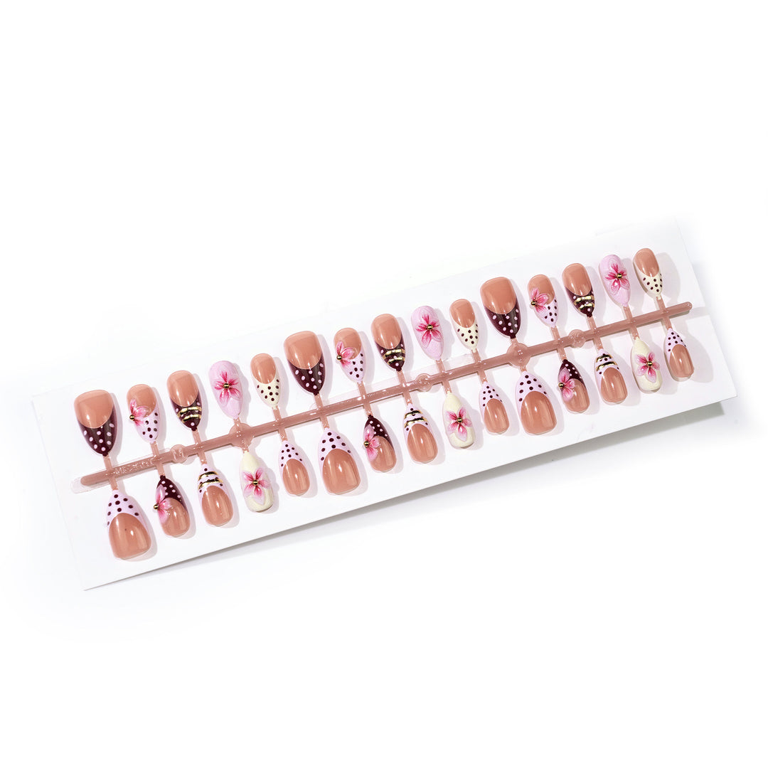 Artistic 3D Floral Press-On Nail Art Set Kalsten