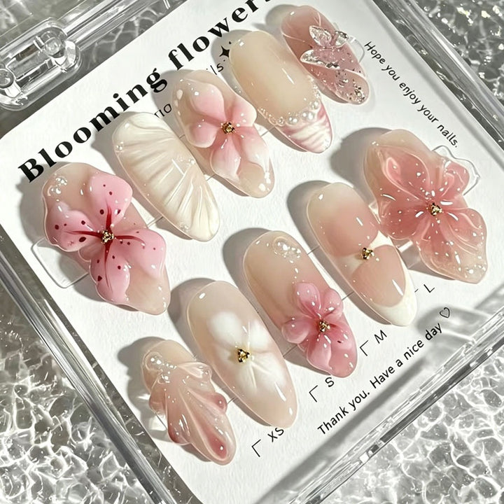 Artificial nail set with floral decorations and 3D accents Kalsten