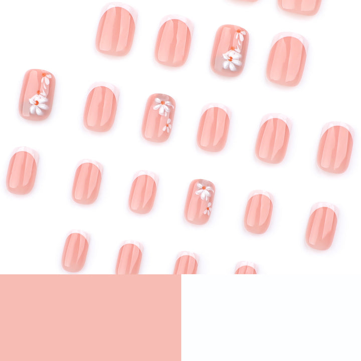 Artful nail art with elegant flower design Kalsten