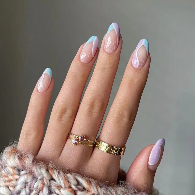 Artful Nail Art with Elegant Design Kalsten