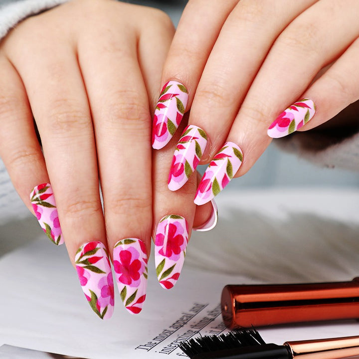 Artificial nails with exciting floral design Kalsten