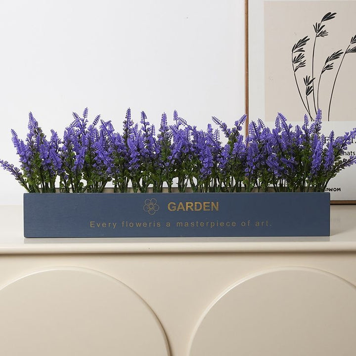 Elegant Botanical Floral Arrangement