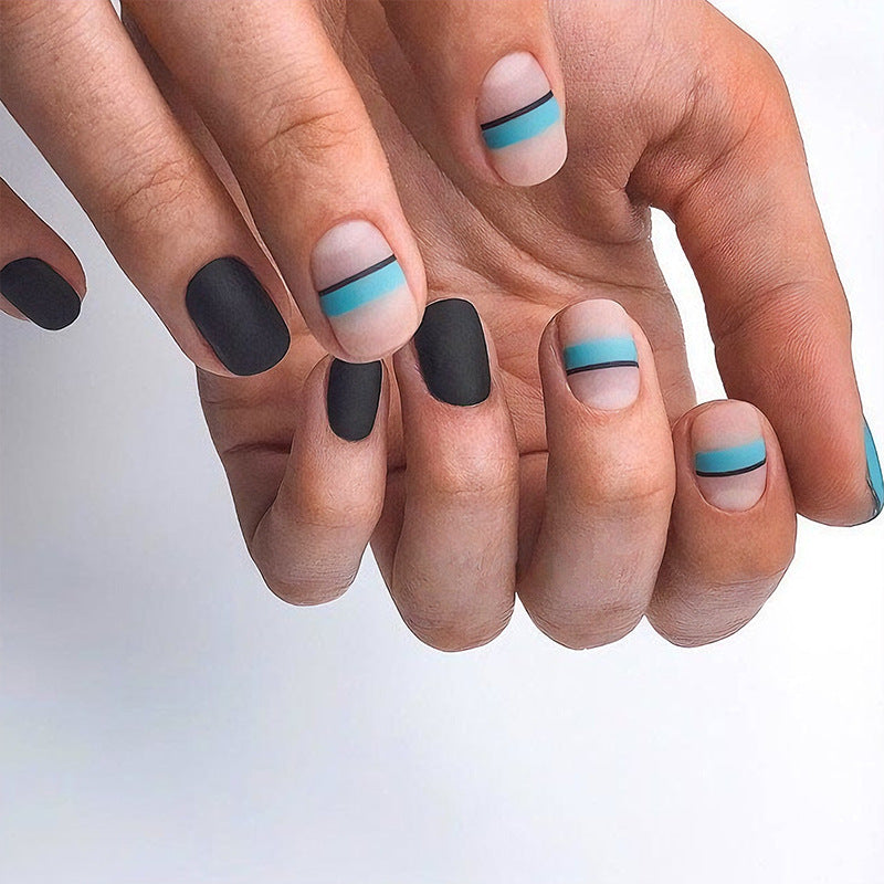 Acrylic nail set with modern, geometric design Kalsten