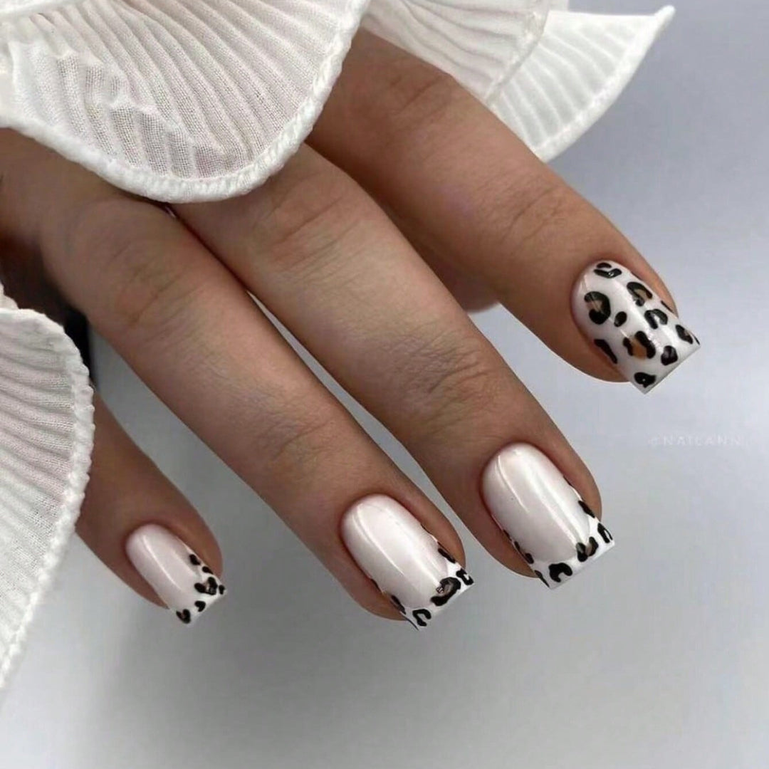 Elegant Leopard Print Nail Art Kit