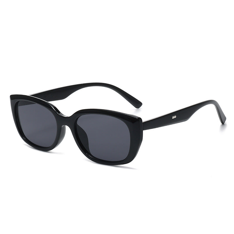 Women's sunglasses in a modern, stylish design Kalsten