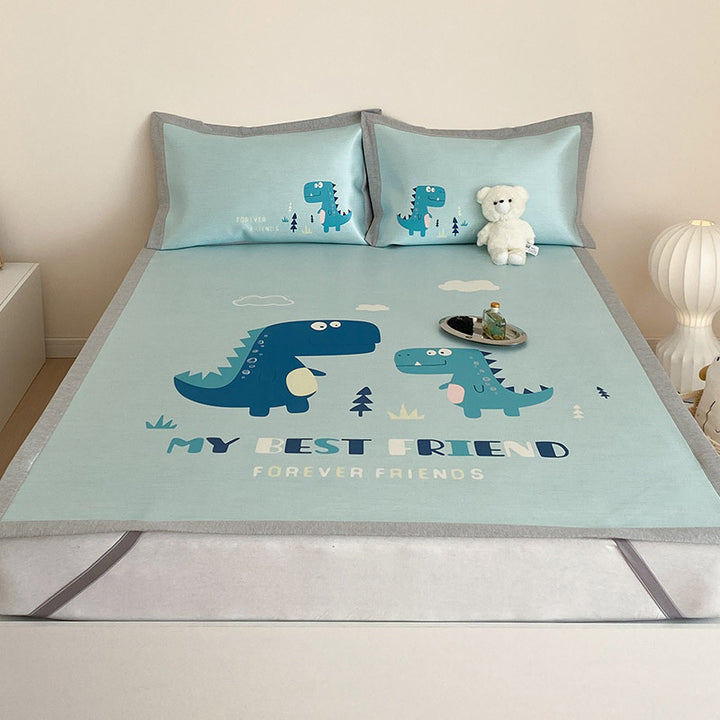 Children's bedding set with monster truck print made of breathable cotton blend