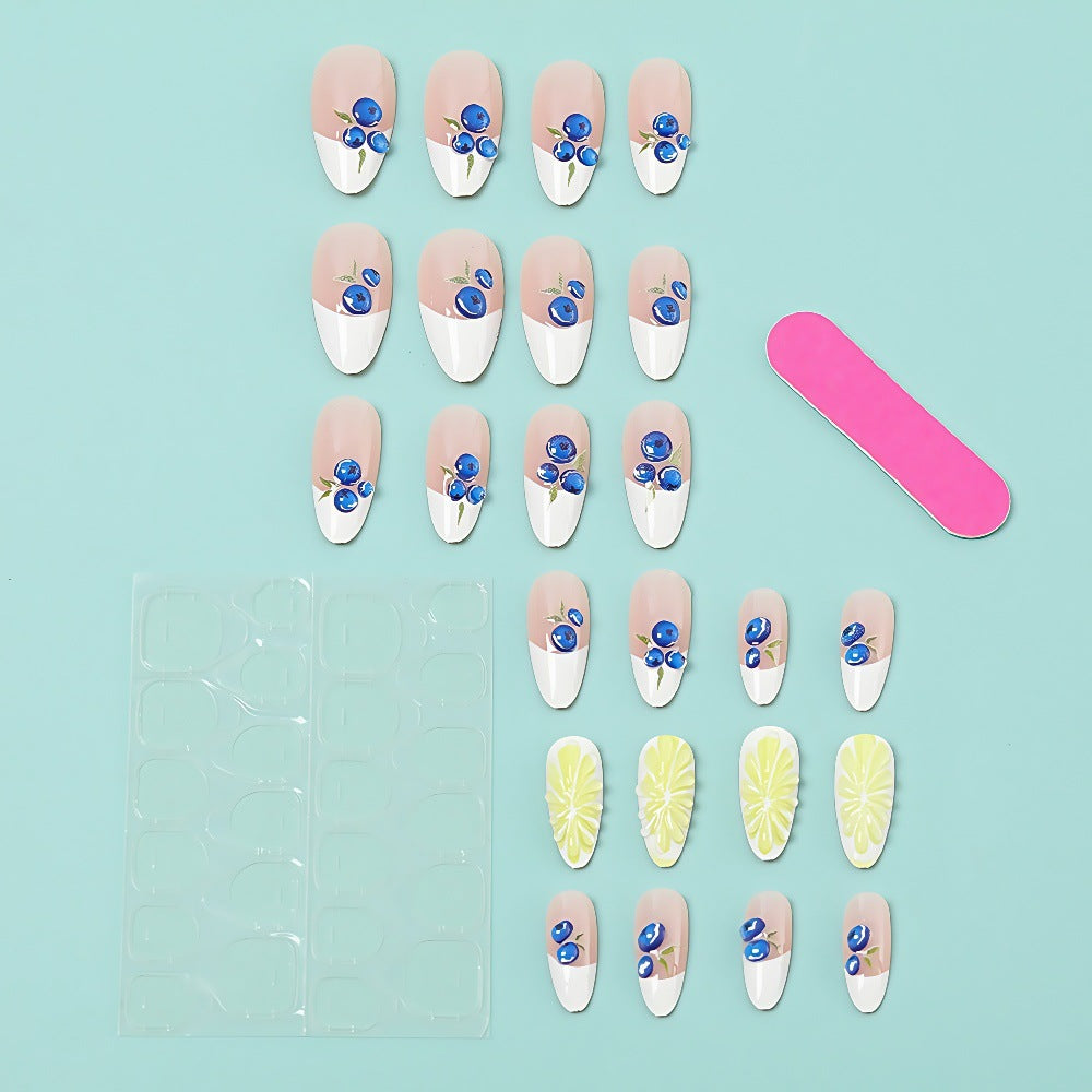 Artificial nails with elegant floral patterns and accents Kalsten