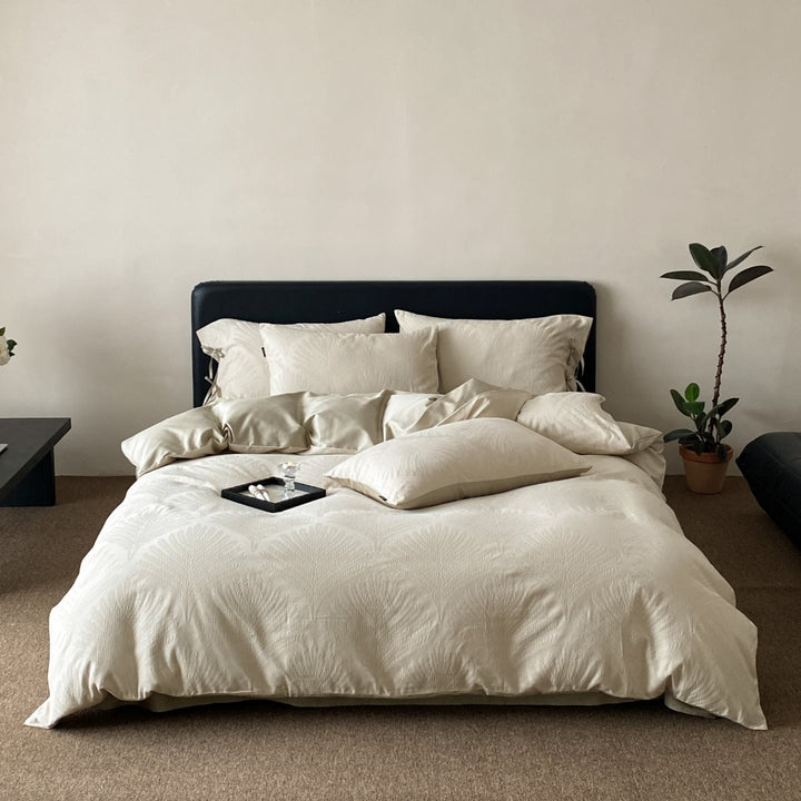 Elegant bed linen set made of cotton satin with embossed fan relief