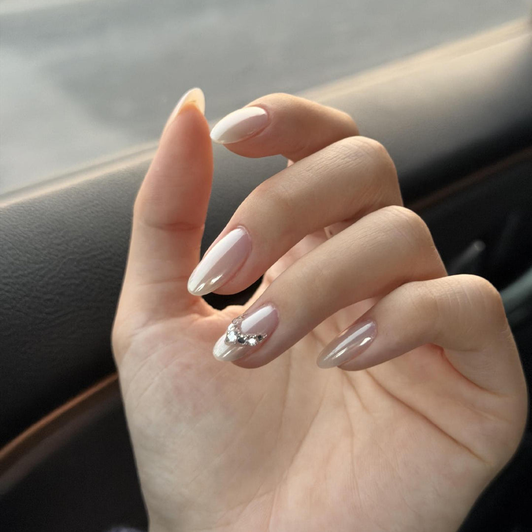 Artificial artificial nails with elegant decorative details Kalsten