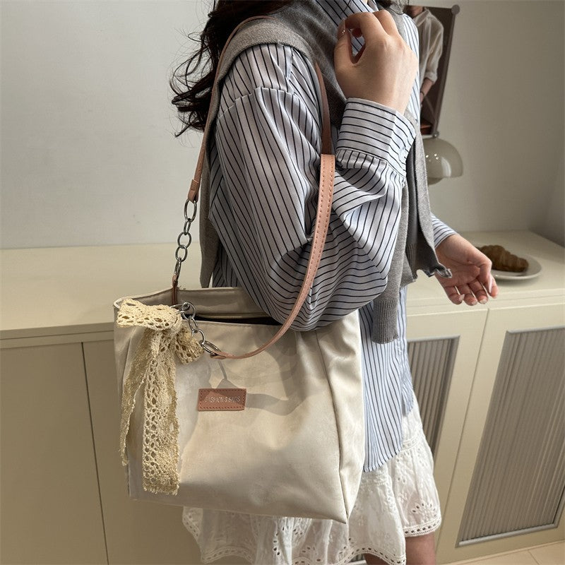 Elegant Chain-Detail Handbag