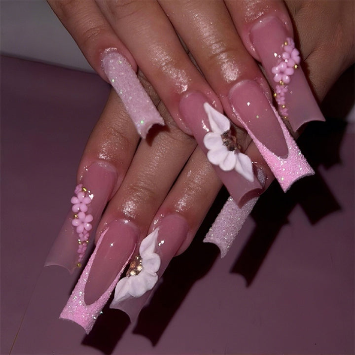 Artificial nail set with romantic floral and glitter elements Kalsten