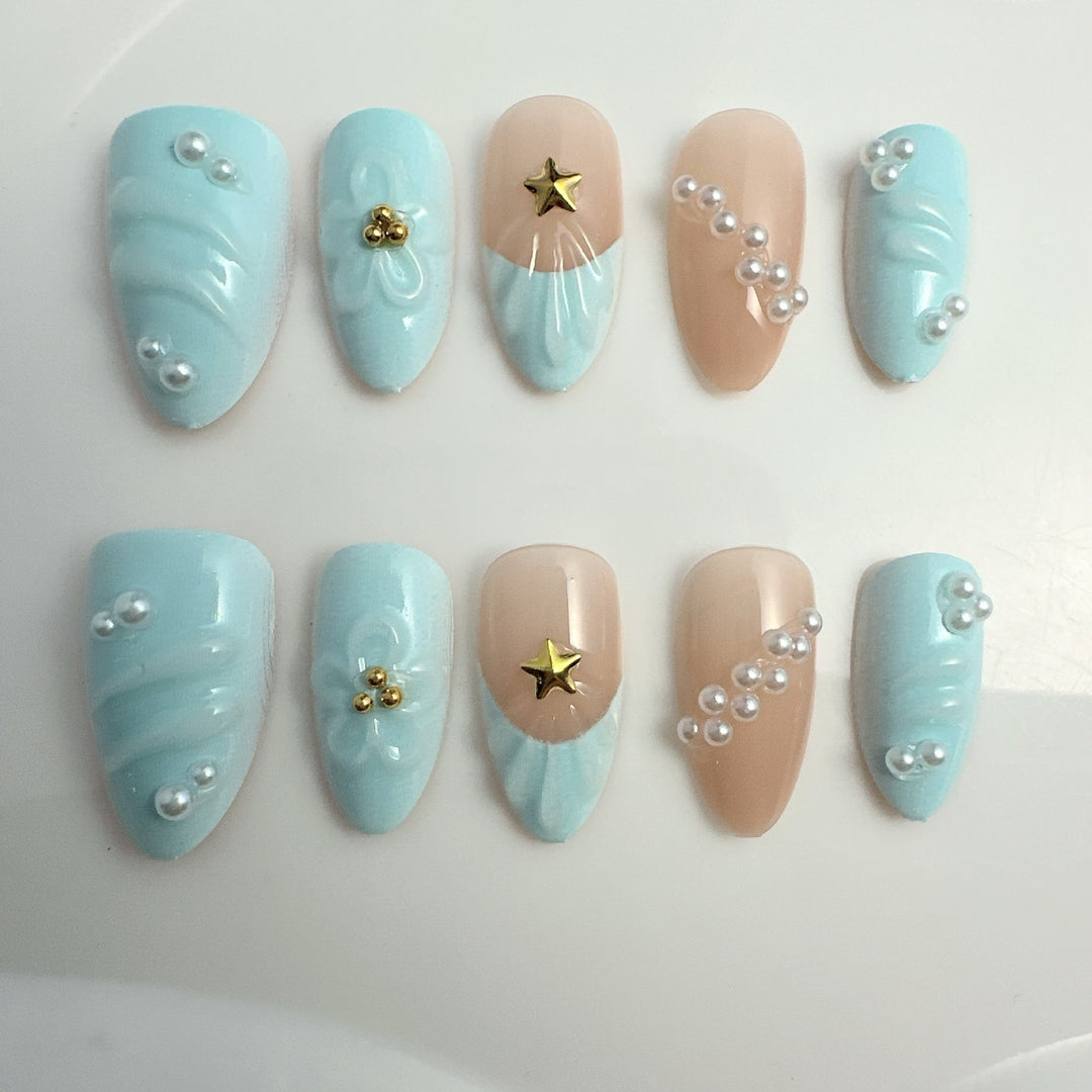 Creative nail art with floral accents Kalsten