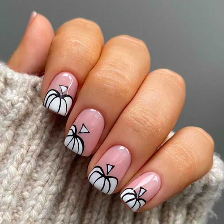 Artful Ghost-Themed Press-On Nails Kalsten