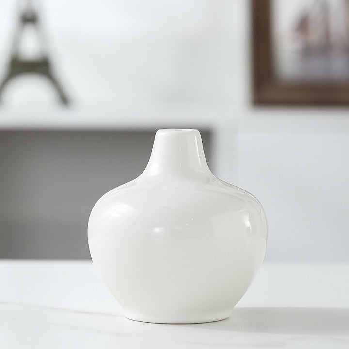 Elegant Ceramic Flower Bud Vase Kalsten