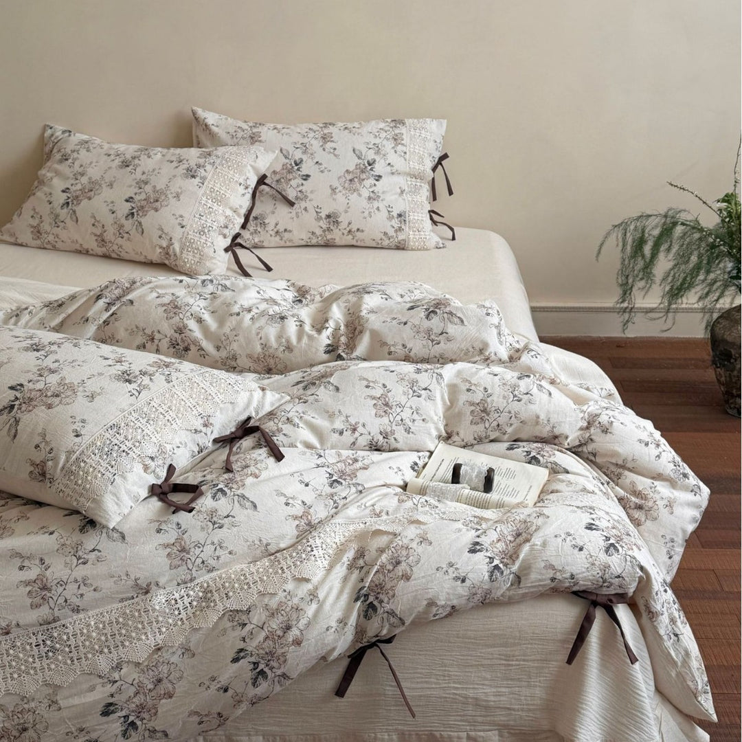 Romantic cotton-linen bedding set with lace trim and decorative ribbons