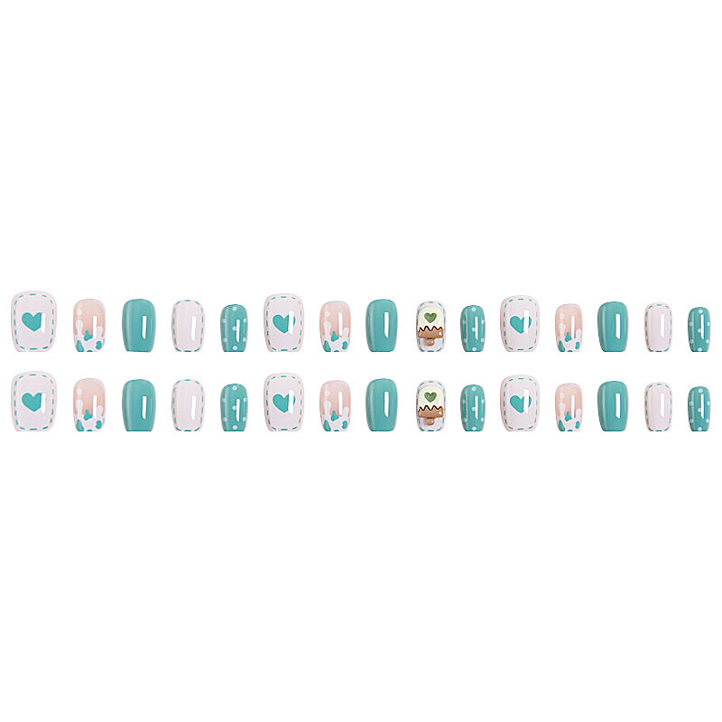 Nail set with intricate design Kalsten