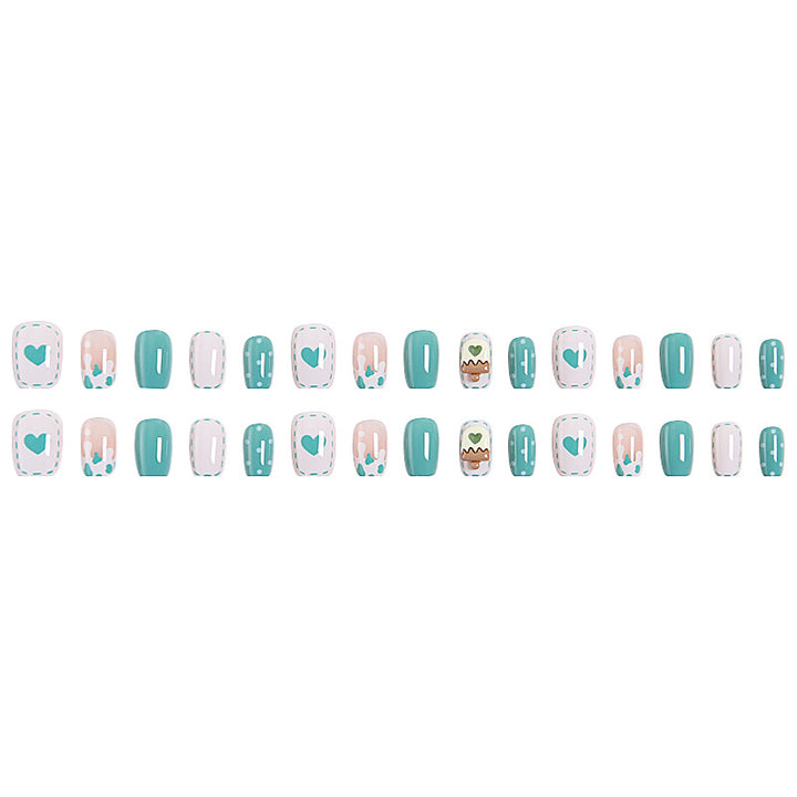 Nail set with intricate design Kalsten