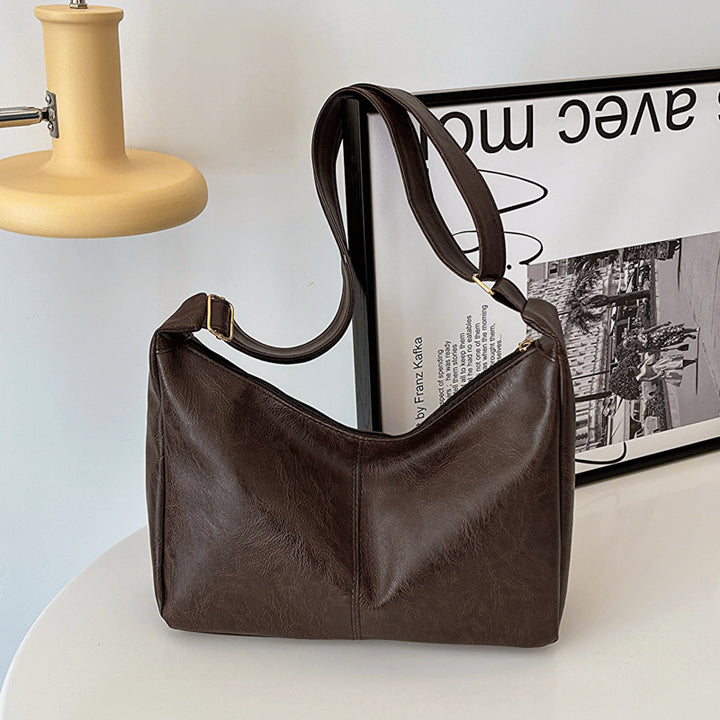 Sleek Casual Shoulder Bag